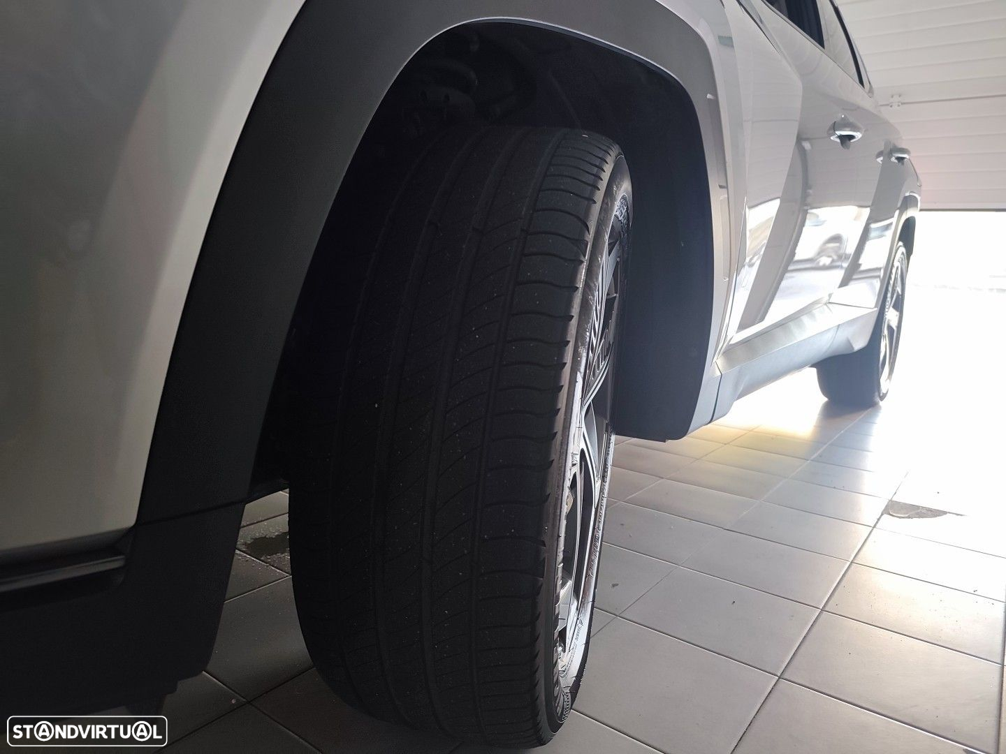 Hyundai Tucson 1.6 T-GDI HEV Vanguard - 8