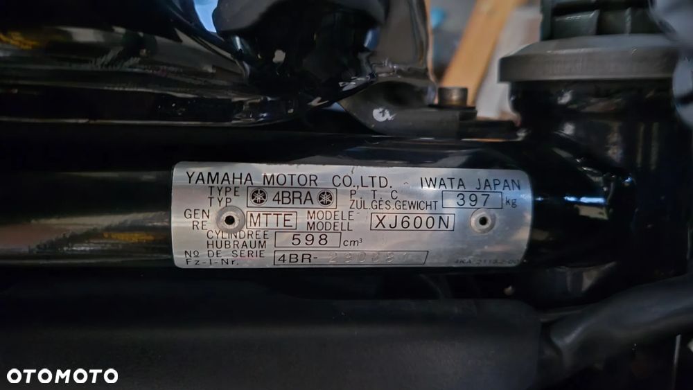 Yamaha XJ - 9