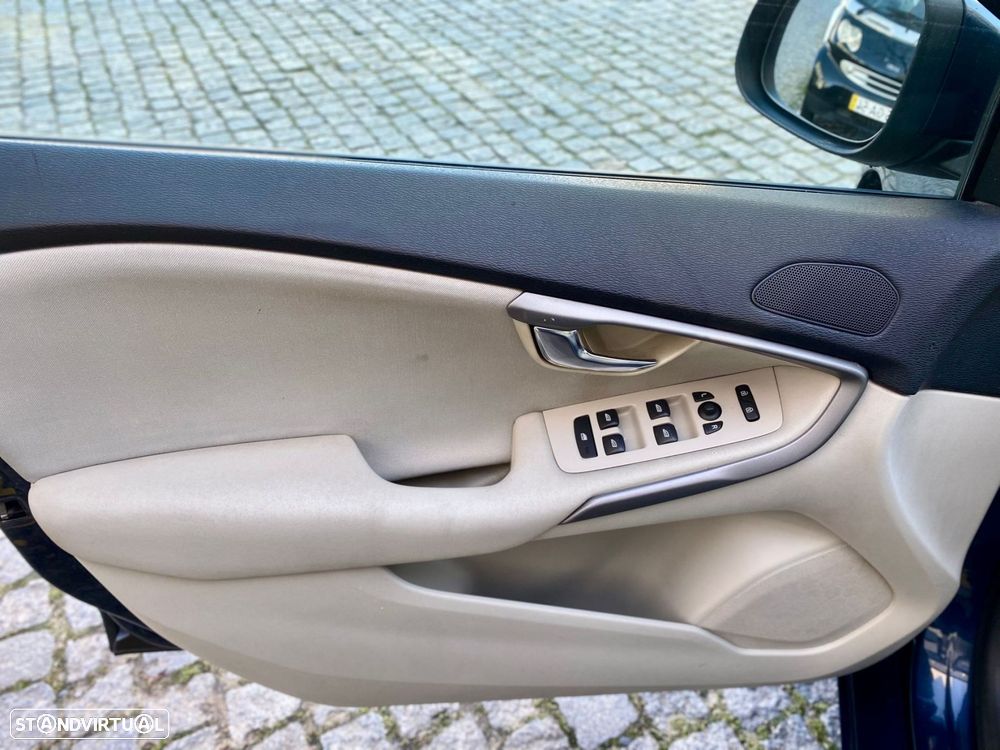 Volvo V40 1.6 D2 Momentum - 12