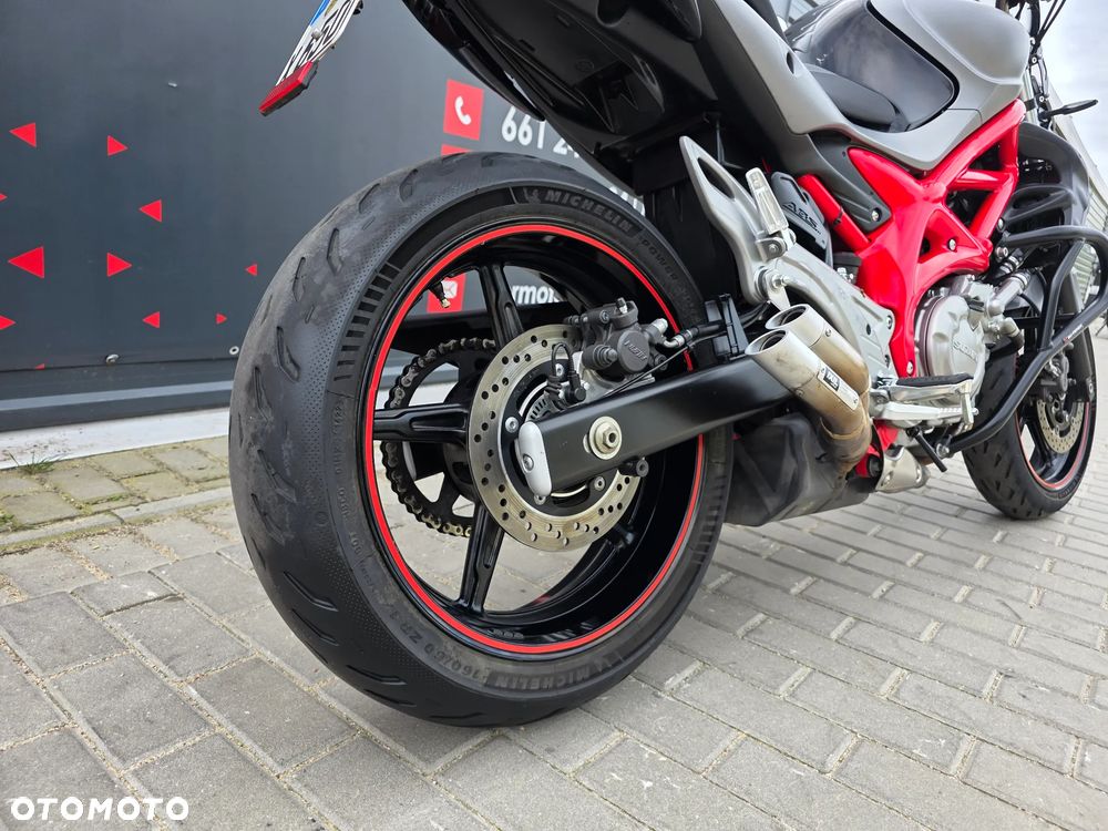 Suzuki Gladius - 20