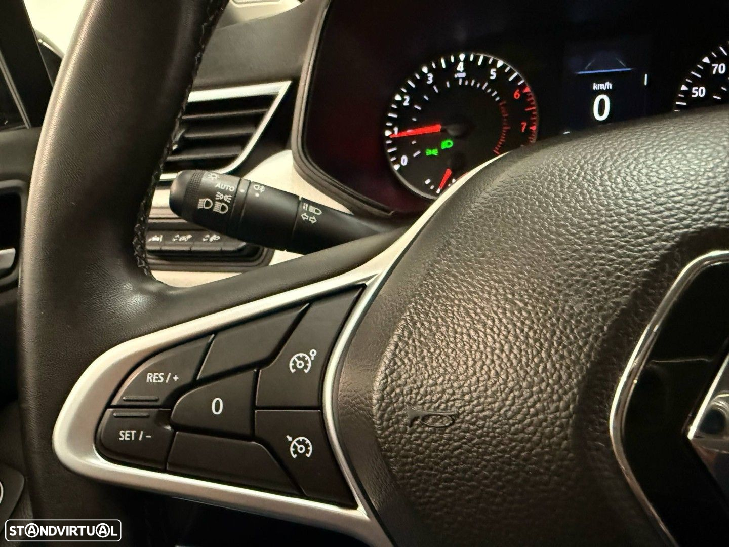 Renault Clio 1.0 TCe Limited Bi-Fuel - 15