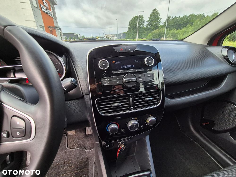 Renault Clio - 11