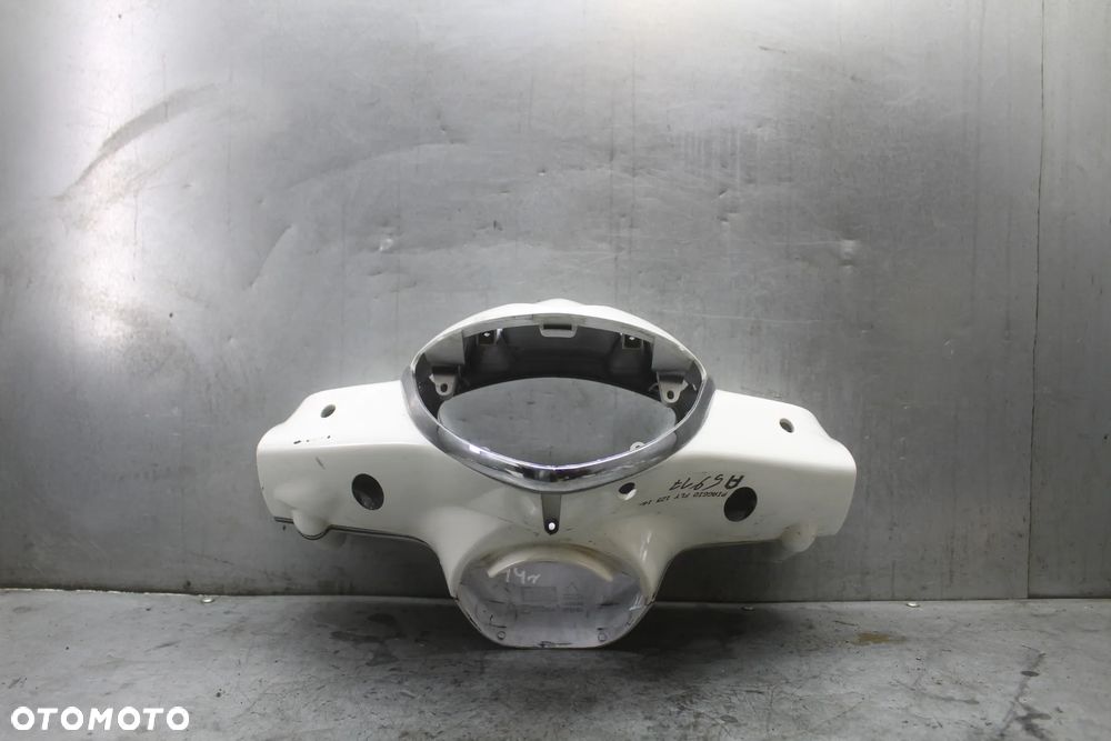 Piaggio Fly 125 14r czacha czasza osłona obudowa owiewka przełączniki - 2