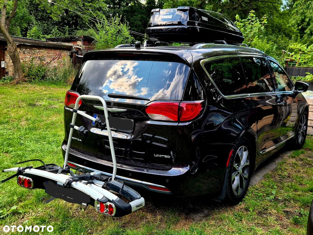 Chrysler Pacifica - 32