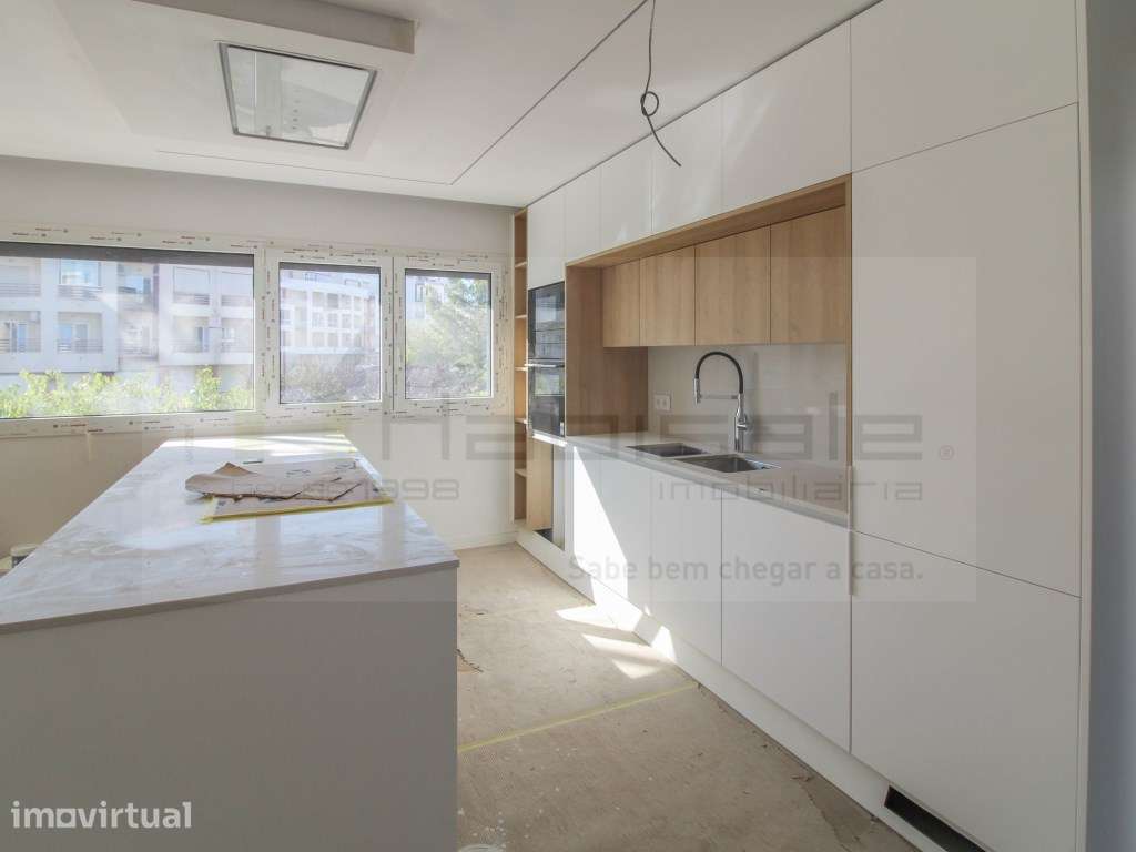 Duplex T3 Venda Almada - Grande imagem: 2/28