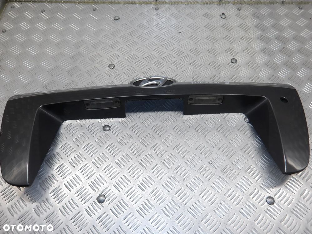 HYUNDAI TUCSON I 04-10 BLENDA KLAPY BAGAŻNIKA - 2
