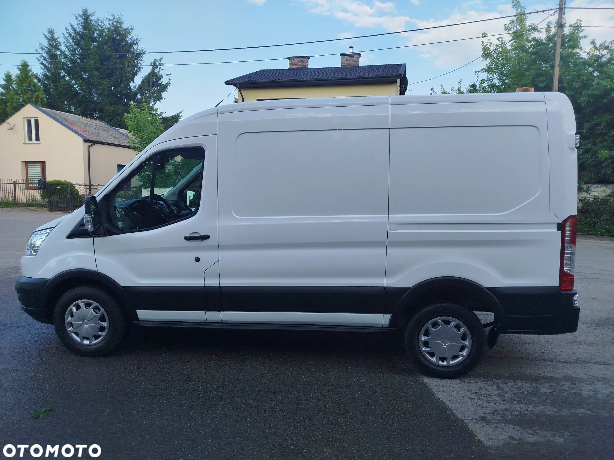 Ford Transit L2H2 ŚREDNIAK KLIMA 2.0TDCI - 11