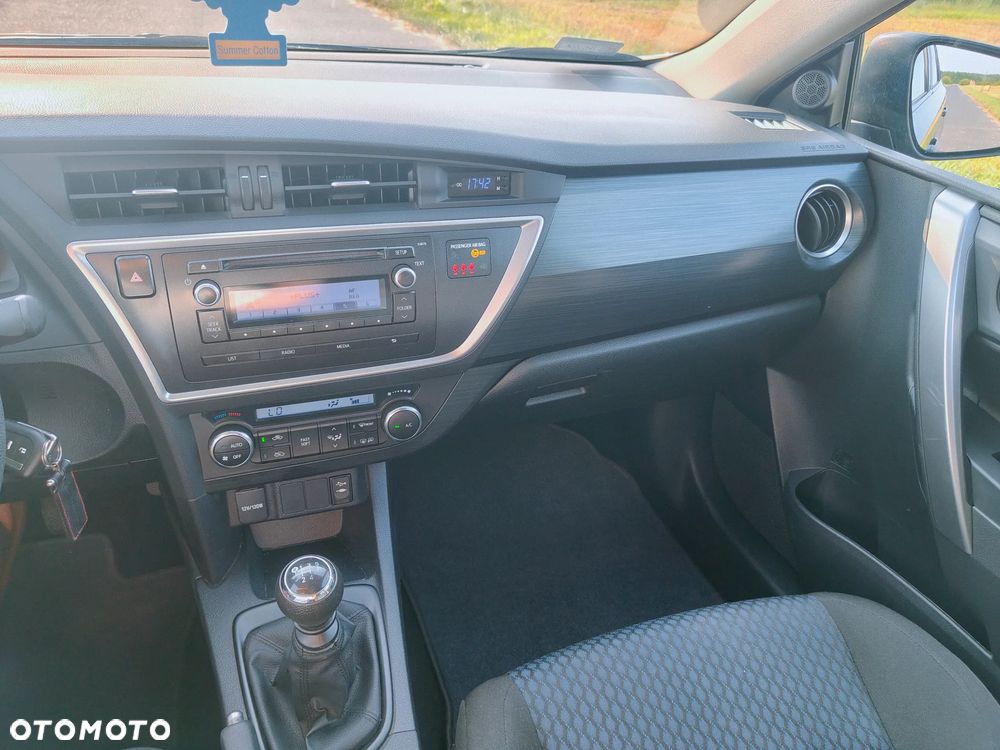 Toyota Auris 1.33 VVT-i Active - 9