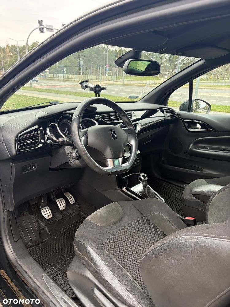 Citroën DS3 1.6 e-HDi SoChic - 10