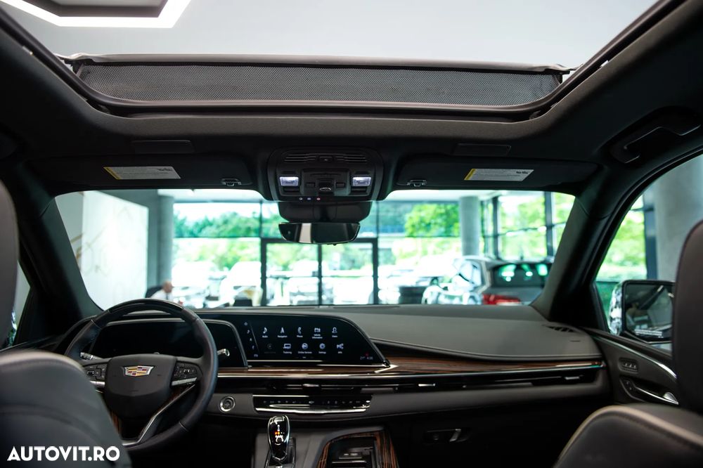 Cadillac Escalade - 7
