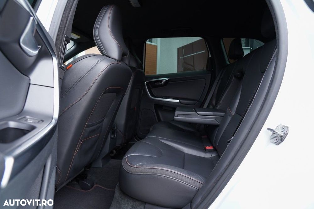 Volvo XC 60 - 8