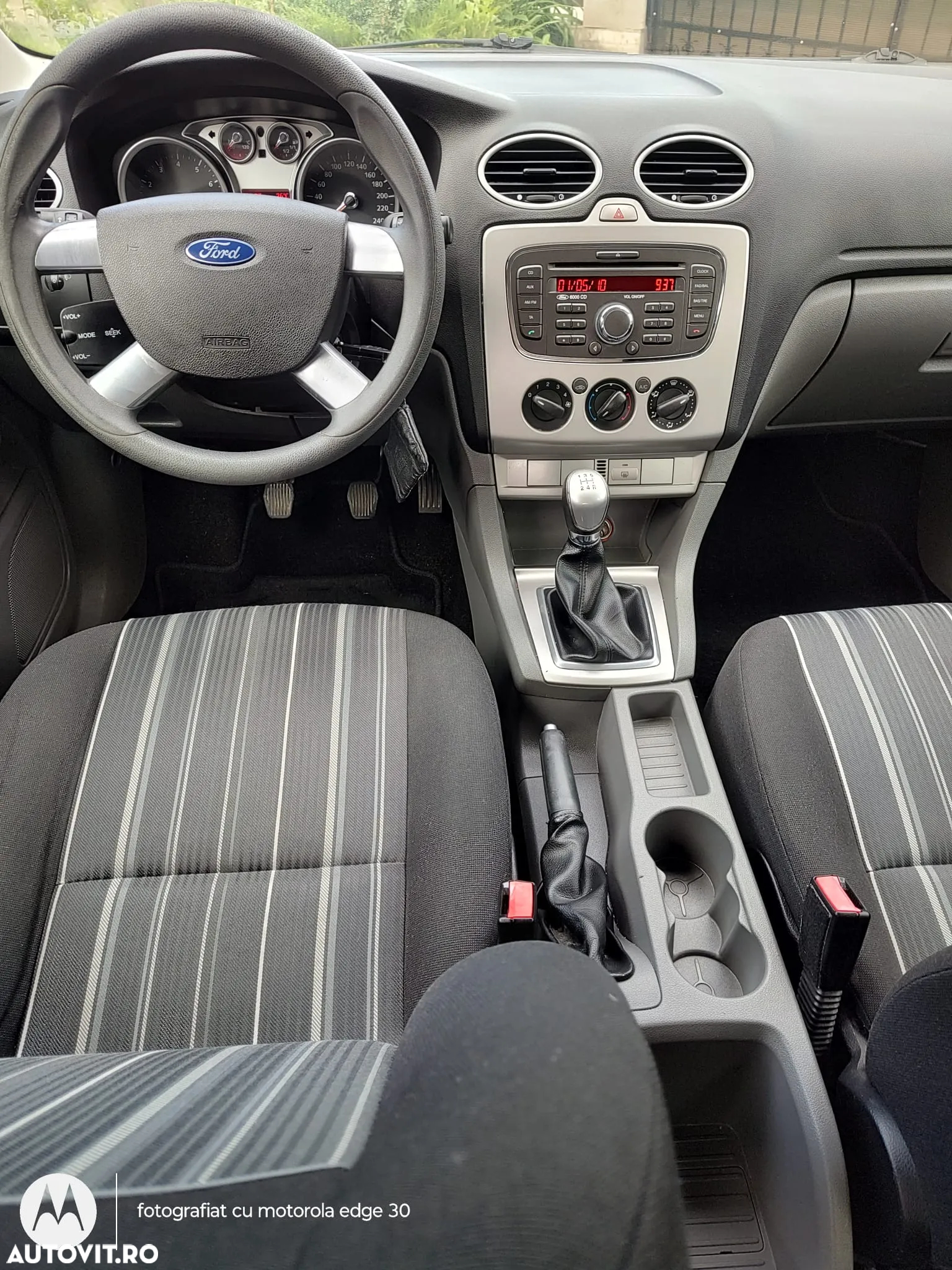 Ford Focus 1.6 Ti-VCT Style - 10