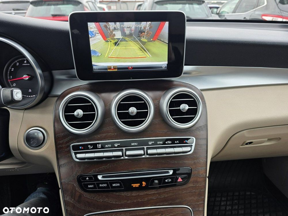 Mercedes-Benz GLC - 19