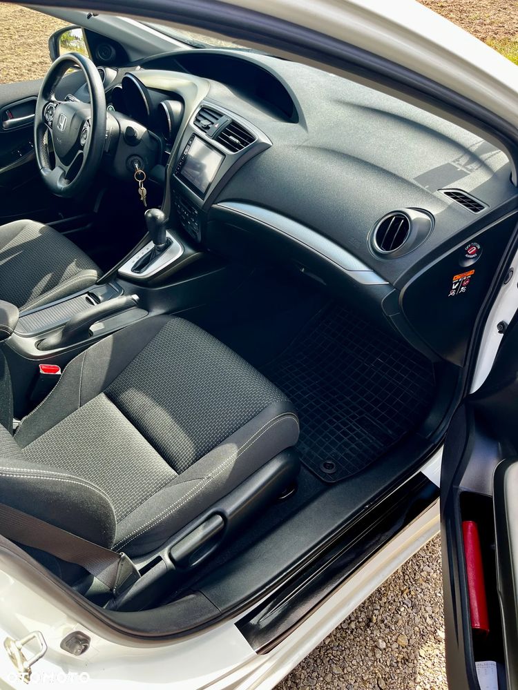 Honda Civic 1.8 Style Edition (Honda Connect+) - 27