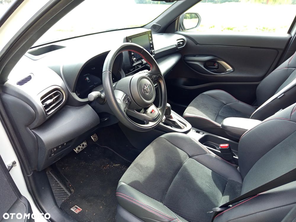 Toyota Yaris Cross 1.5 VVT-i GR Sport - 13