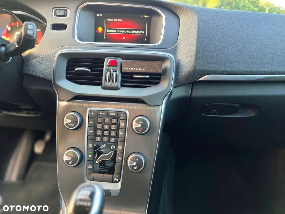 Volvo V40 - 27