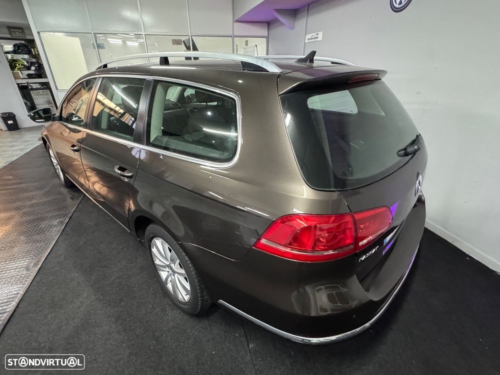 VW Passat Variant 1.6 TDI BlueMotion Highline - 10