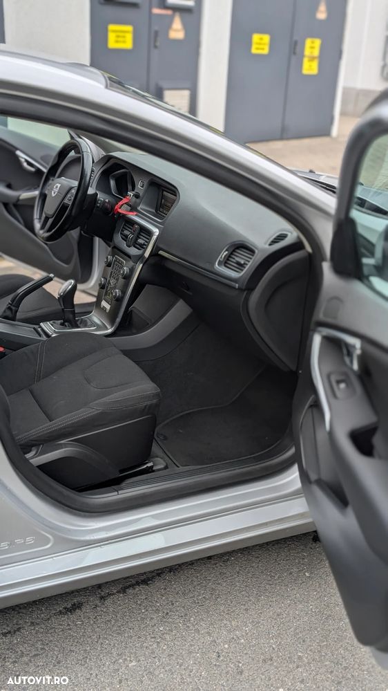Volvo V40 D2 ECO Kinetic - 12