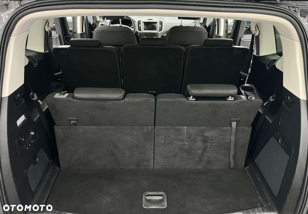 Ford S-Max - 38