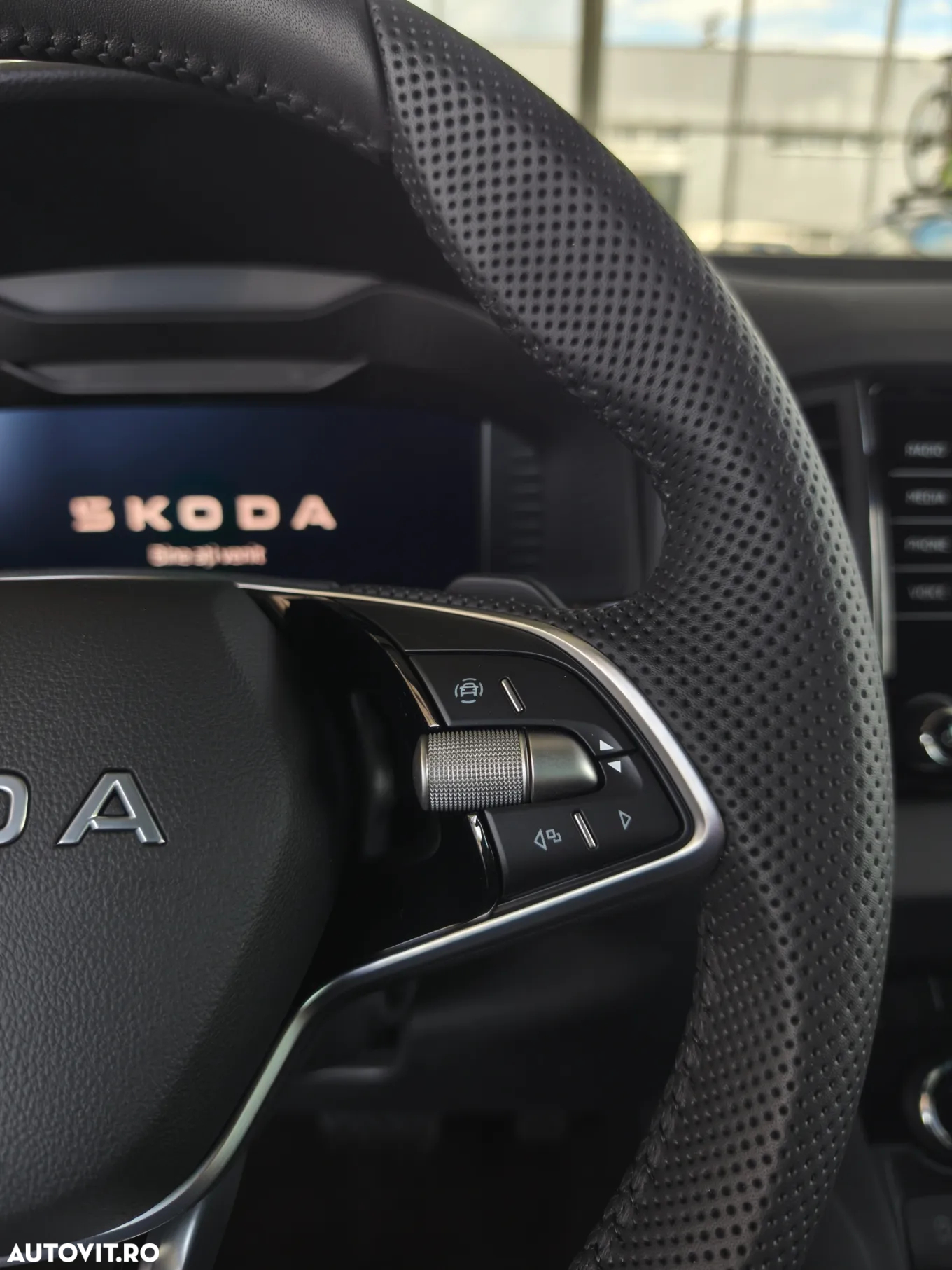 Skoda Karoq 1.5 TSI DSG Selection - 12