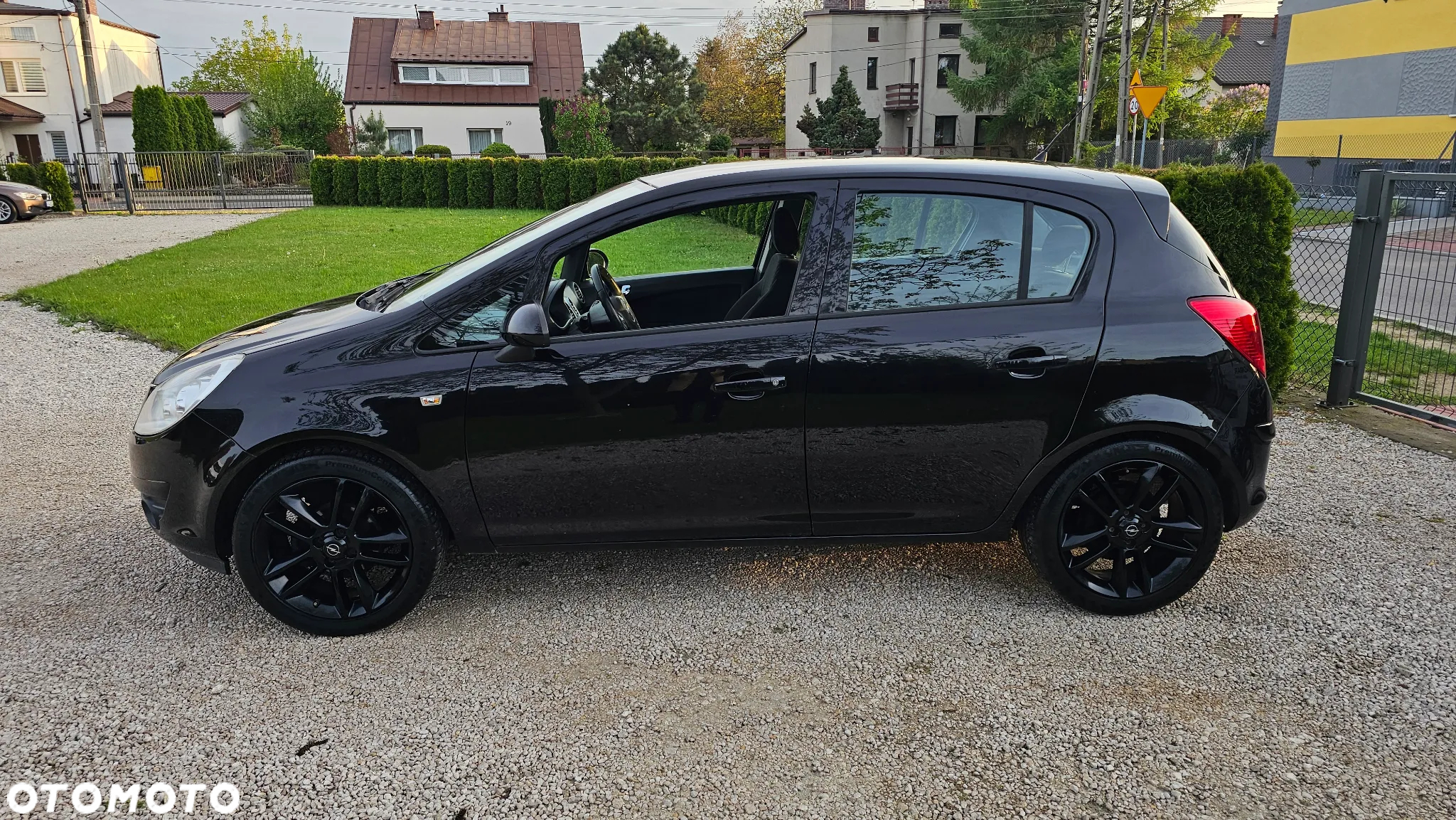 Opel Corsa 1.2 16V Enjoy - 17