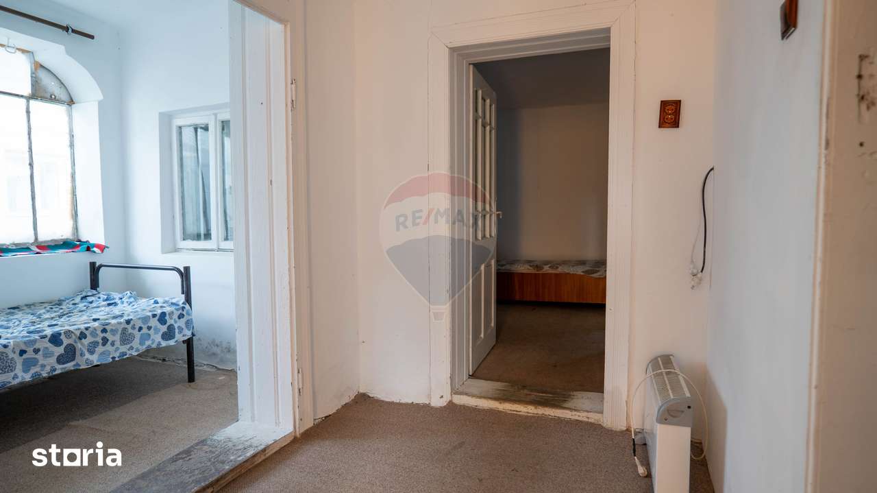 Vanzare casa si teren intravilan, langa A1 - Ungureni/ jd. Dambovita - Imagine principală: 2/5