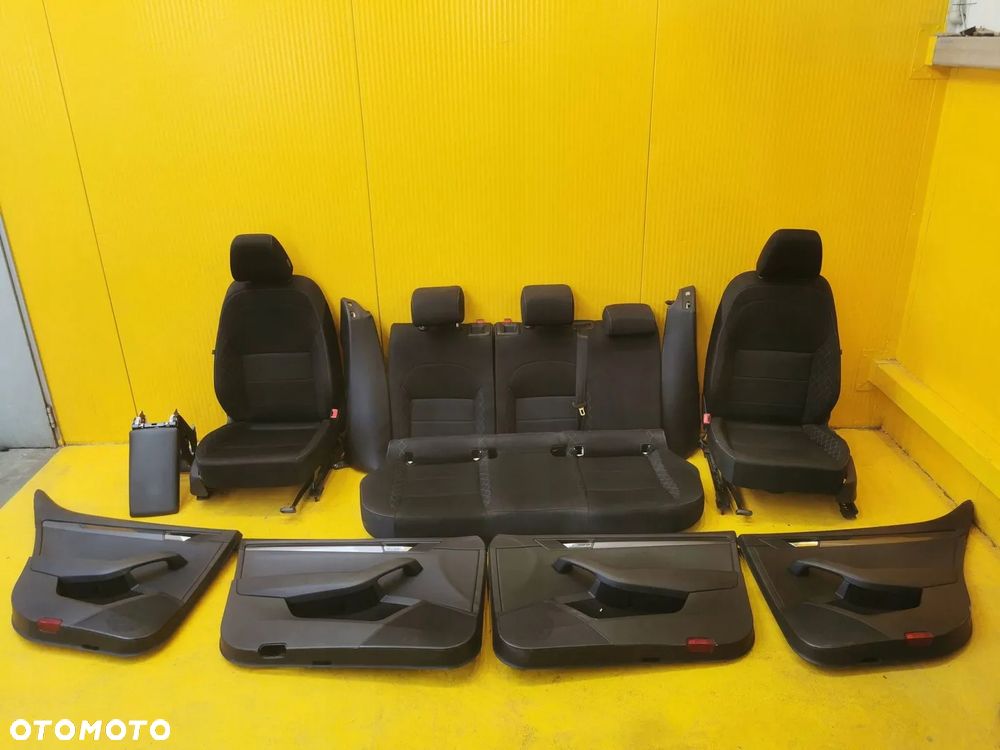 Skoda Superb III SEDAN FOTEL FOTELE KANAPA BOCZKI TUNEL CZARNY KOMPLET 17r. - 1
