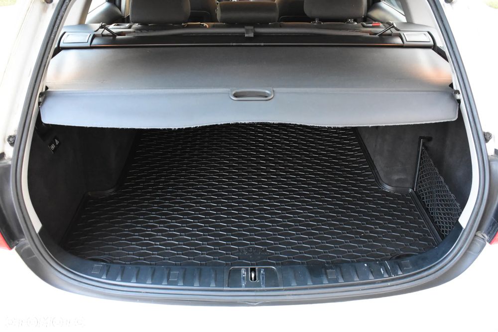 BMW Seria 3 318d - 39