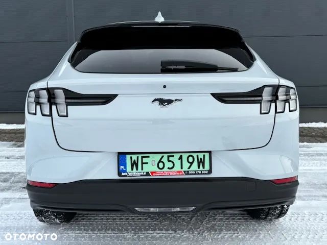 Ford Mustang Mach-E - 4