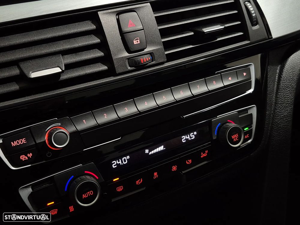 BMW 330 e iPerformance Pack M - 26