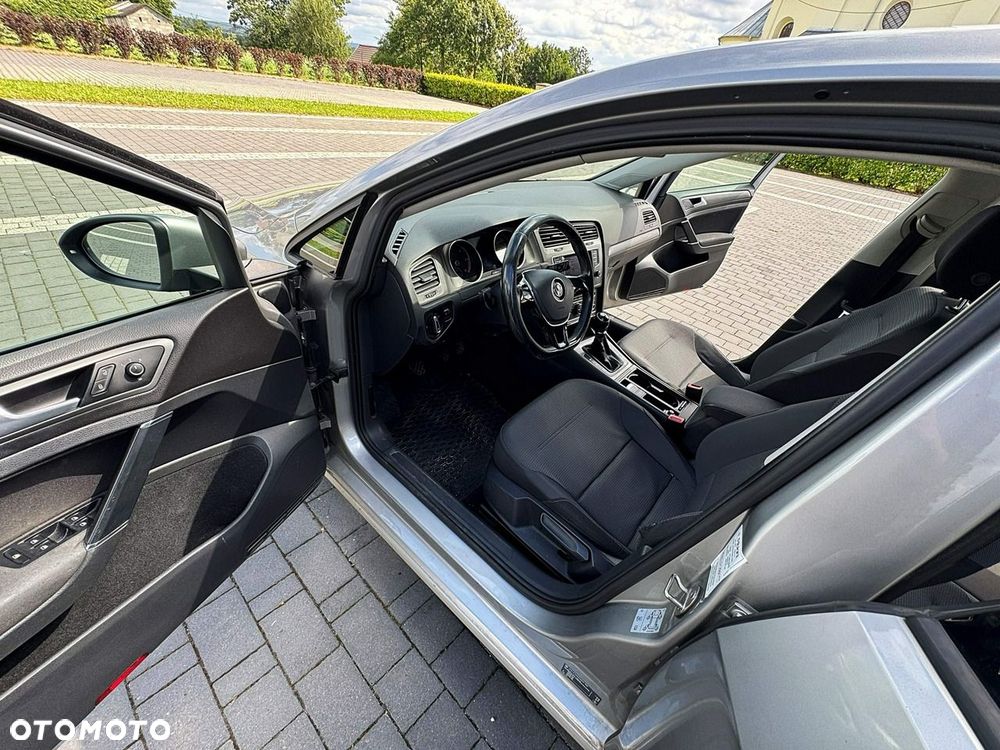 Volkswagen Golf 1.6 TDI Comfortline - 26