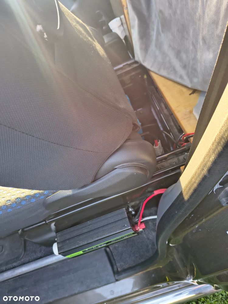 Nissan NV200 - 11