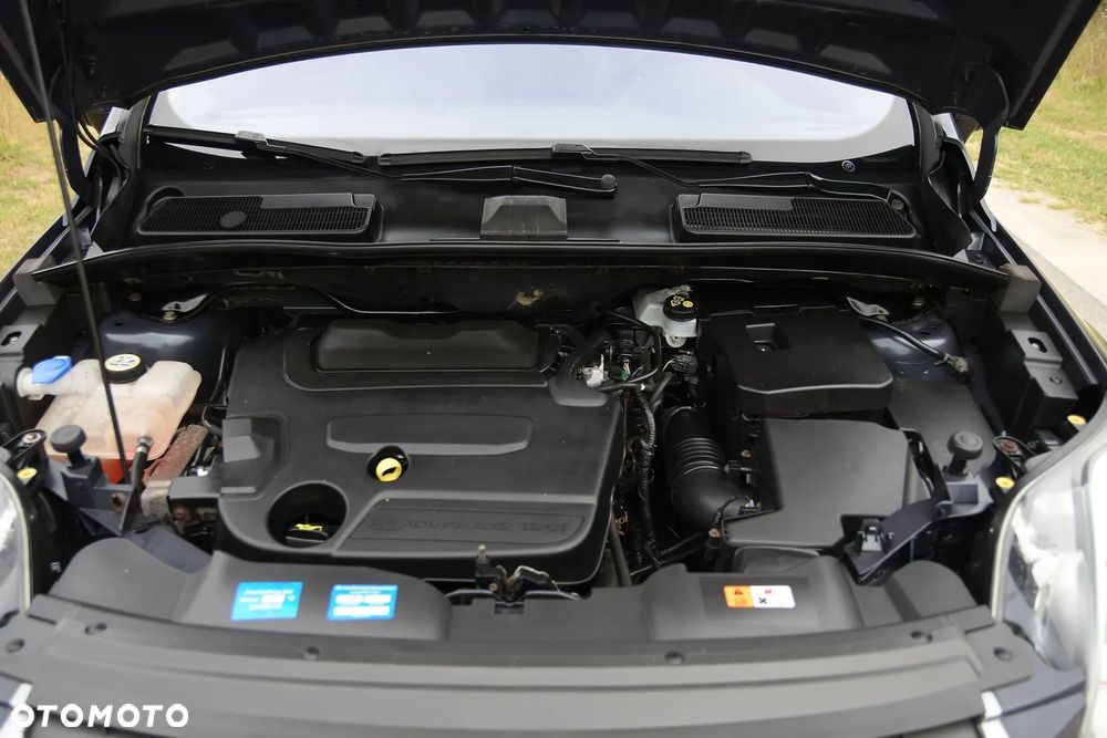 Ford Kuga 2.0 TDCi 4x4 Titanium - 36
