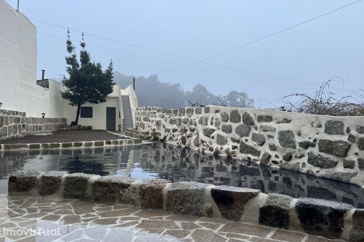 Moradia T5, anexo, terraços, vários LGs e terreno S. Mamede Infesta - Grande imagem: 3/60