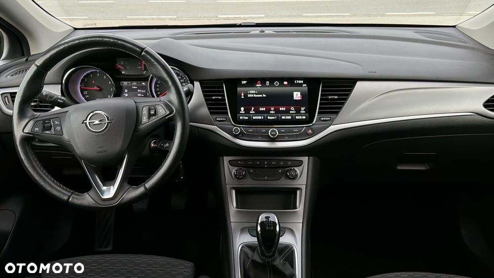 Opel Astra 1.4 Turbo Innovation - 24