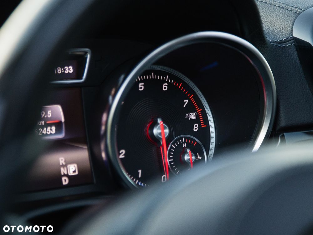 Mercedes-Benz GLS - 16