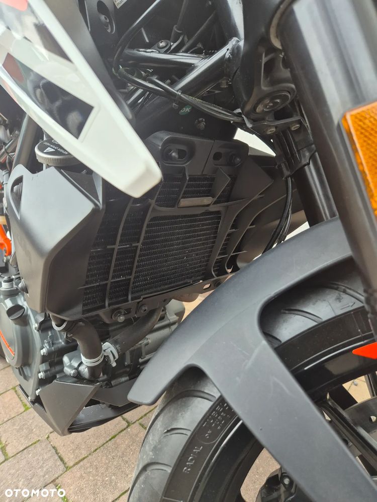 KTM Duke 125 - 12