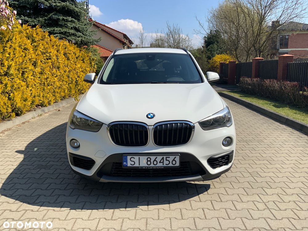 BMW X1 sDrive18i Advantage - 2