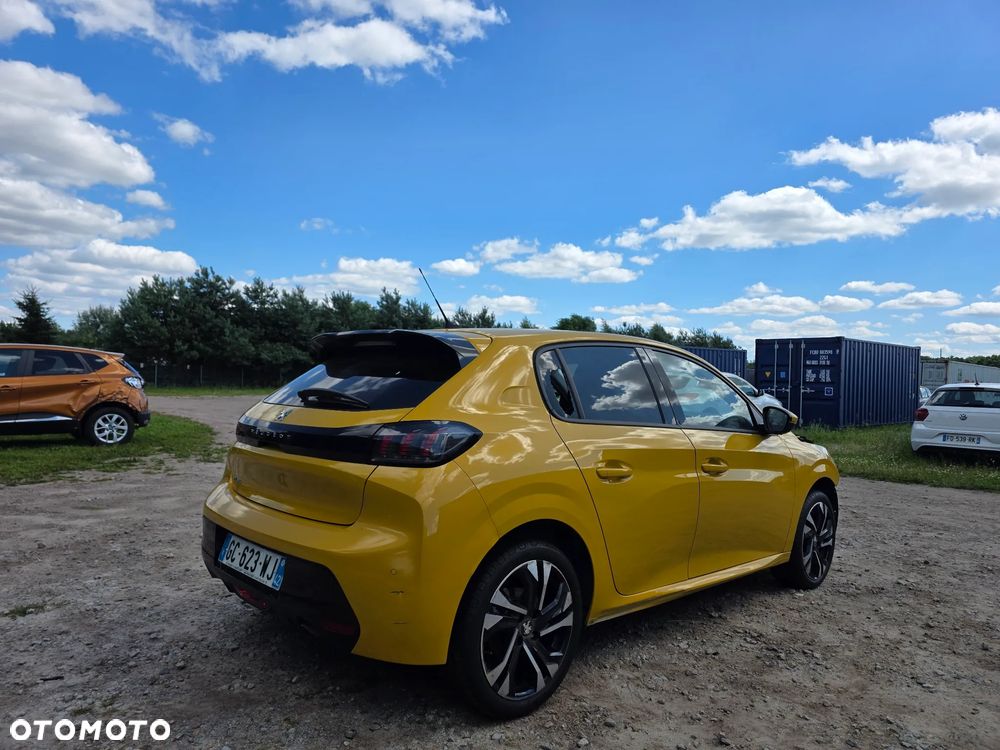 Peugeot 208 PureTech 100 EAT8 Allure - 3