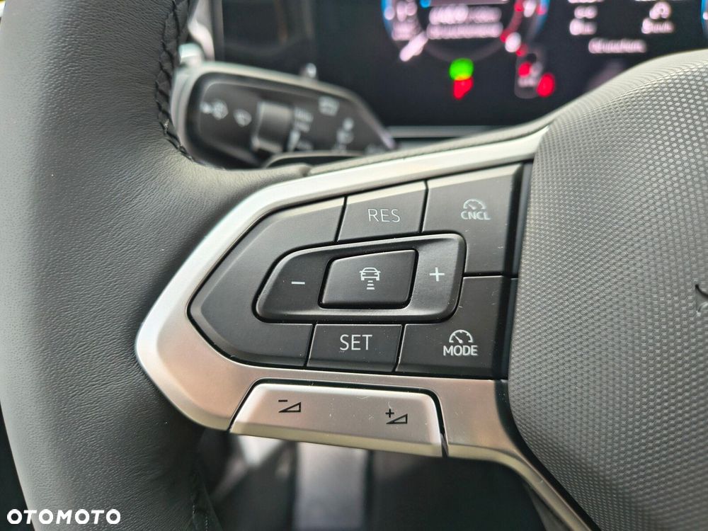 Volkswagen Tiguan - 21