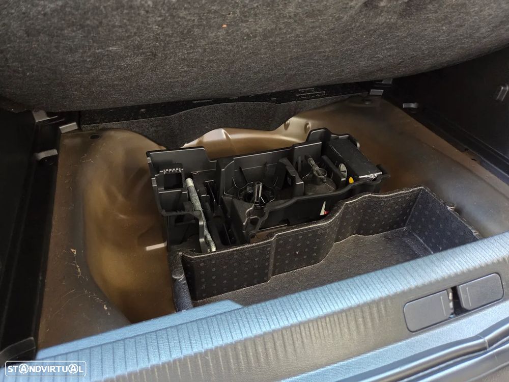 Peugeot 2008 PureTech 100 Stop&Start Active - 29