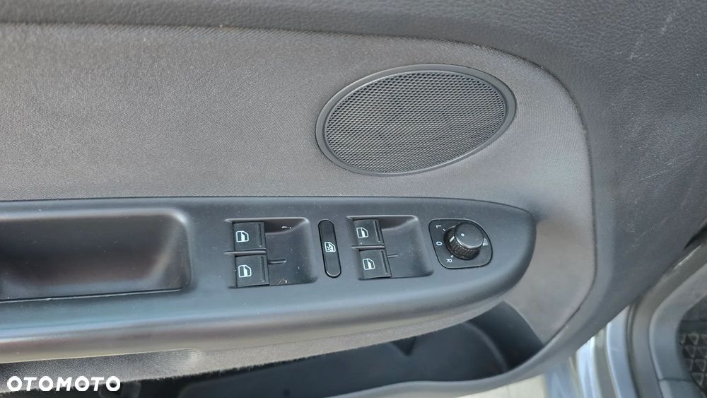 Volkswagen Golf Plus 1.9 TDI Tour - 10