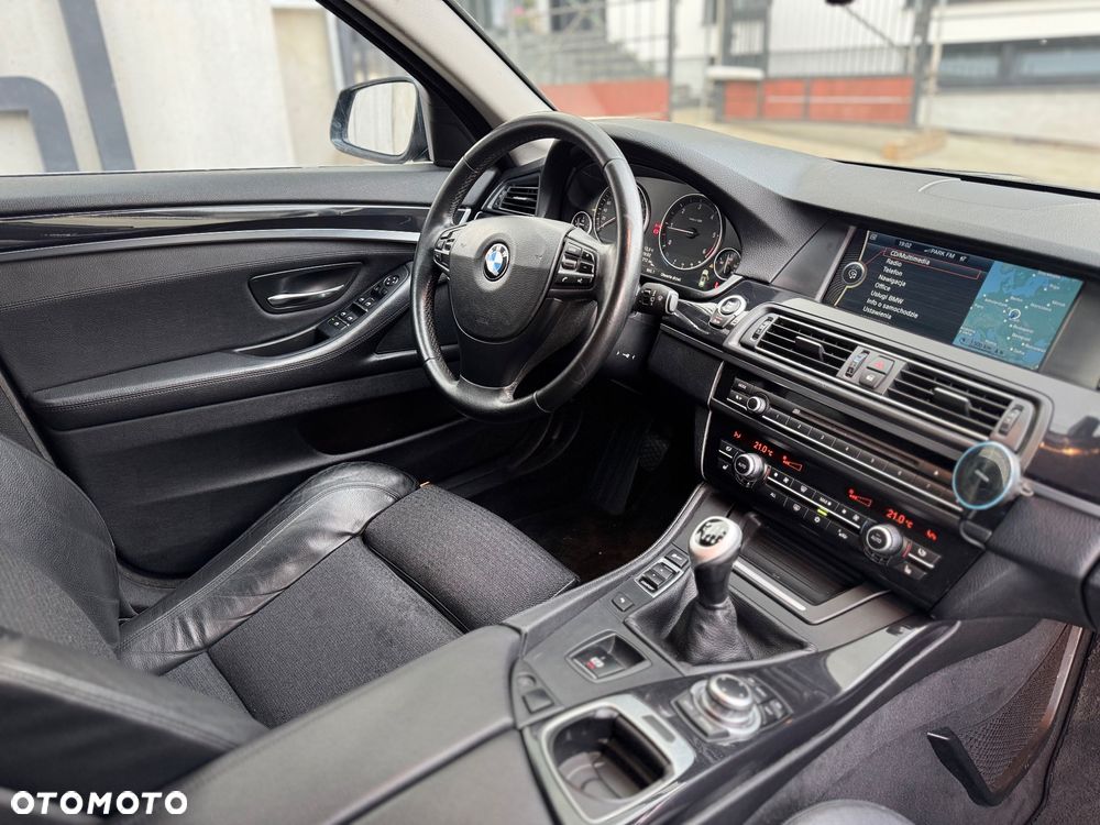 BMW Seria 5 520d - 9