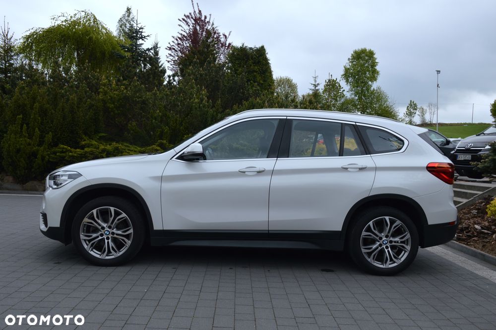 BMW X1 sDrive18d Business Edition - 3