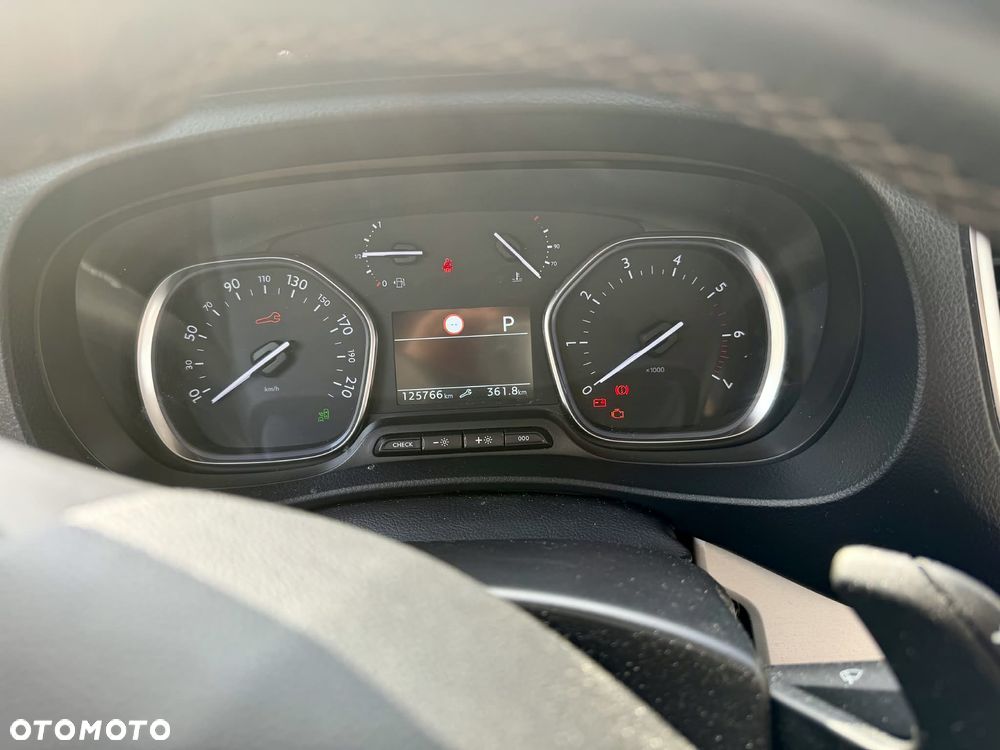 Peugeot Traveller 2.0 BlueHDi Long Business - 10