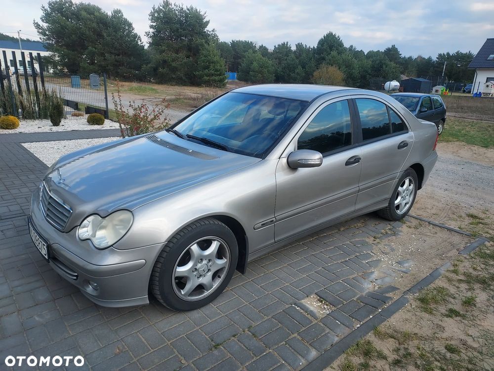 Mercedes-Benz Klasa C 180 Kompressor Automatik Classic - 2
