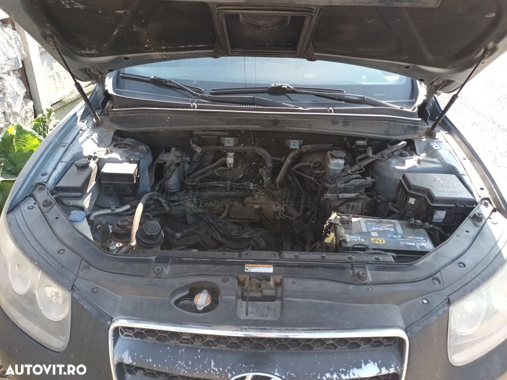 Dezmembrari  Hyundai SANTA FE 2 (CM)  2005  > 0000 2.2 CRDi GLS Motor - 5