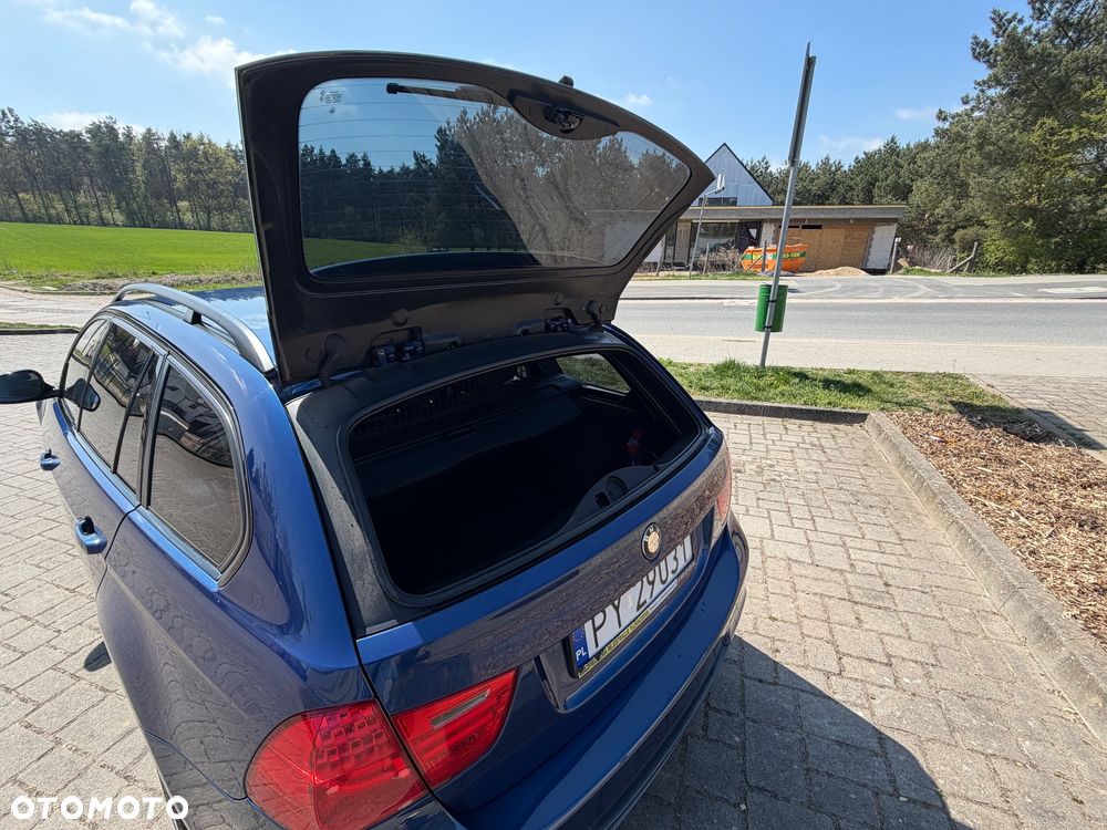 BMW Seria 3 318i Edition Sport - 17