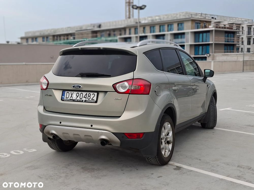 Ford Kuga 2.0 TDCi Titanium - 3