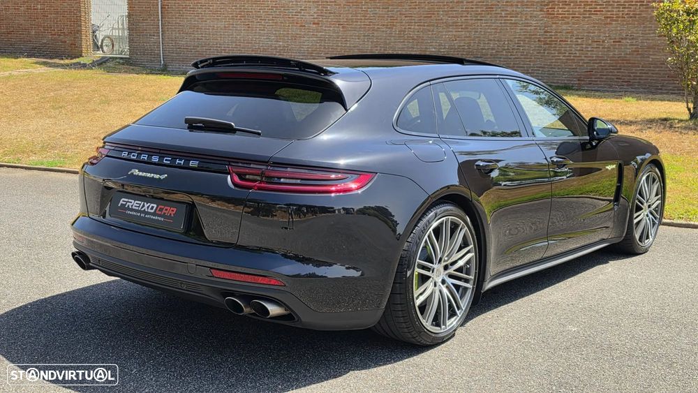 Porsche Panamera 4 E-Hybrid Platinum Edition - 4